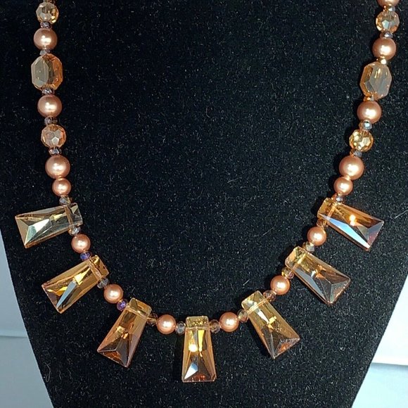 Gold Tone Faux Pearl, Iridescent Champagne Beaded Necklace (NA59) - Picture 4 of 5